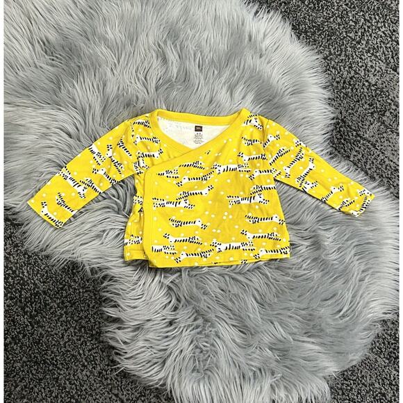 Tea Collection‎ 6/9month Yellow Tiger Tiptoes Wrap Top - Picture 1 of 3